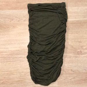 Knitted ruched style skirt.